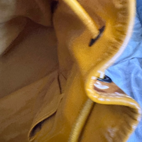 AUTHENTIC Burberry Beige/Yellow Nova check PVC and patent leather Tote - Picture 6 of 7